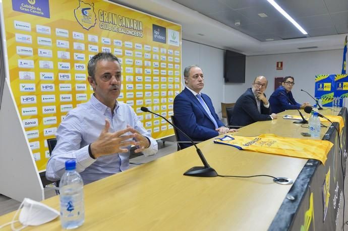 09-07-2020 LAS PALMAS DE GRAN CANARIA. Presentación oficial de Willy Villar y Porfi Fisac, nuevos director deportivo y entrenador del Herbalife Gran Canaria. Fotógrafo: ANDRES CRUZ  | 09/07/2020 | Fotógrafo: Andrés Cruz