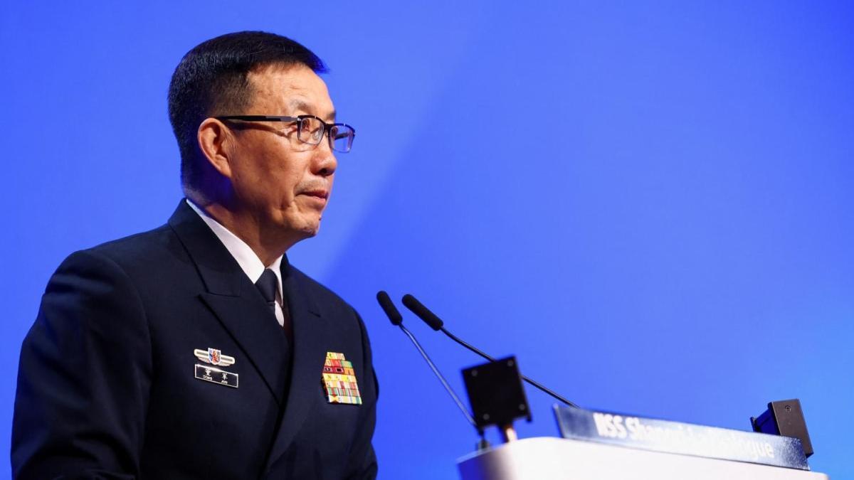 El ministro chino de Defensa, Dong Jun, durante su discurso en el Foro de Xiangshan de Pekín.