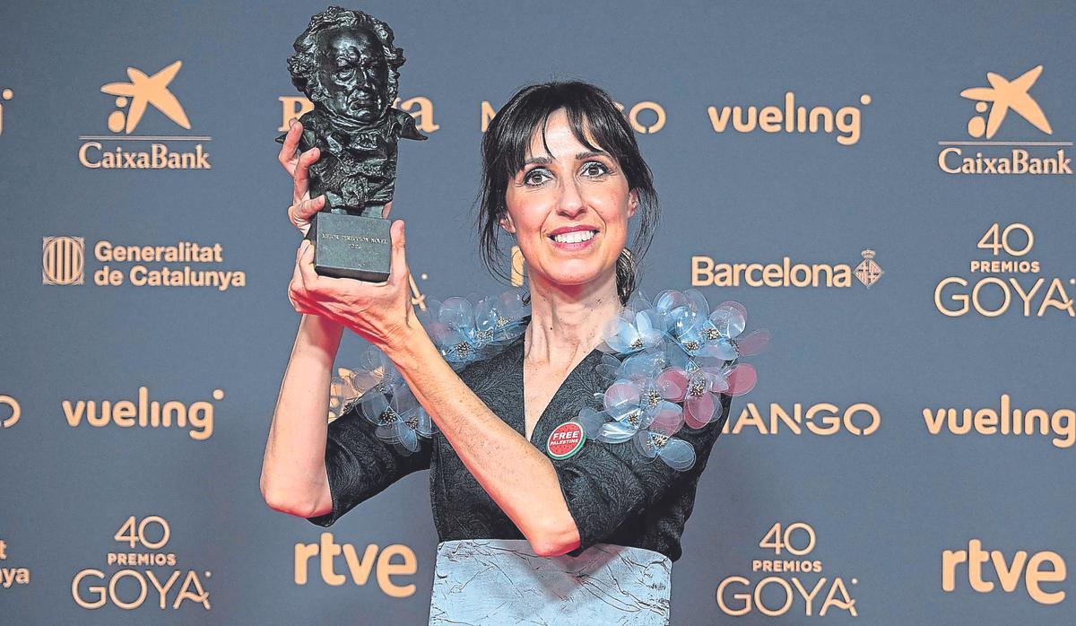 Eva Libertad levanta el Goya a mejor dirección novel con la película 'Sorda', que finalmente se lleva tres premios