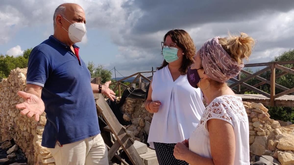 La diputada provincial, Ruth Sanz, ha presentado las fases que concluyen la campaña de excavaciones del yacimiento.