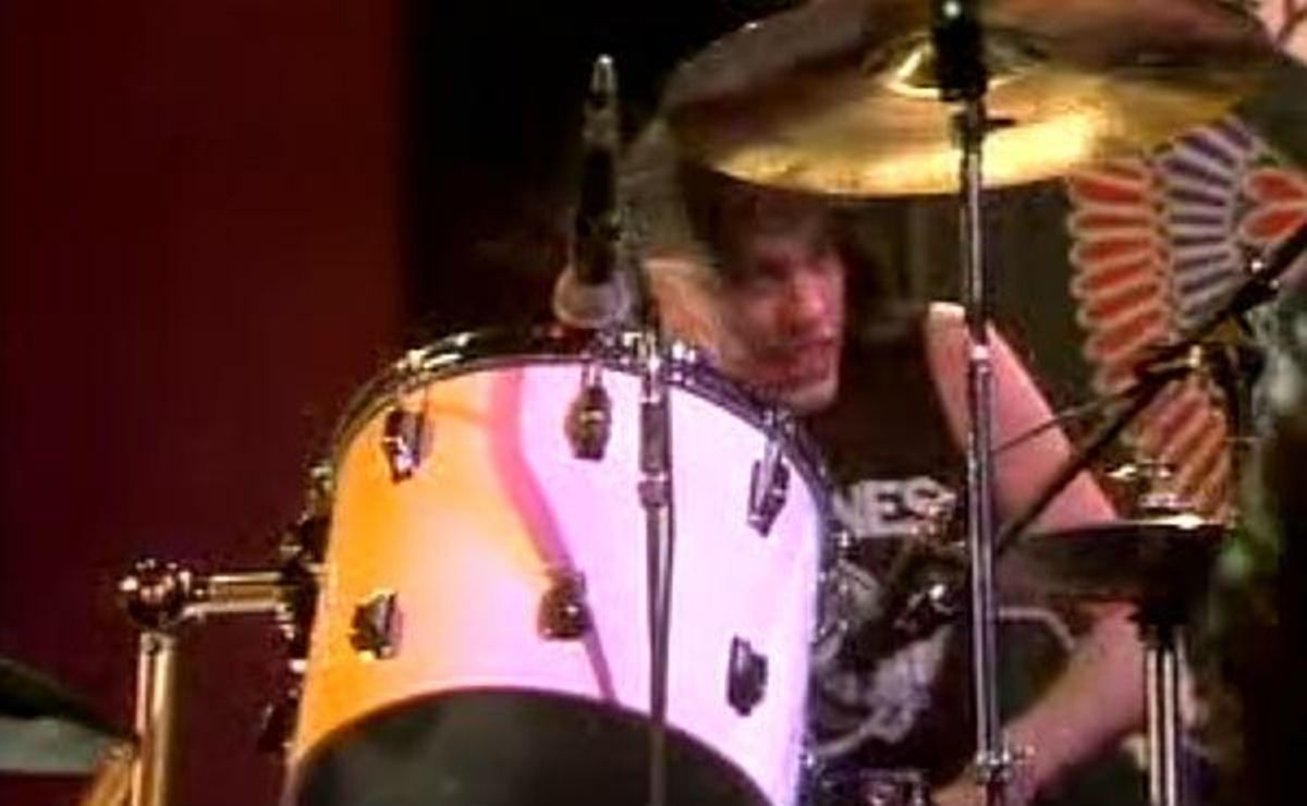 ’Blitzkrieg Bop’ (Live).