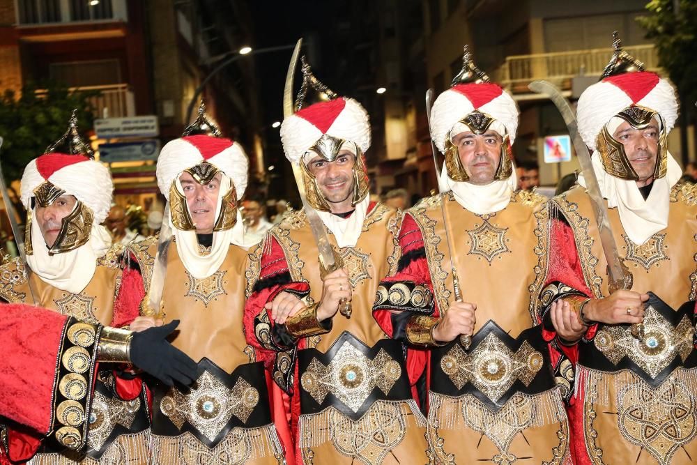 Los Moros y Cristianos toman las calles de Callosa