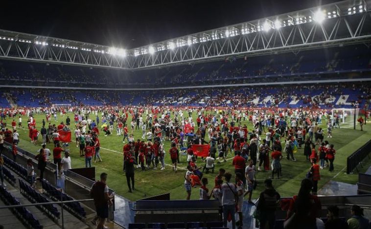 Invasión en el RCDE Stadium en el Marruecos-Chile.