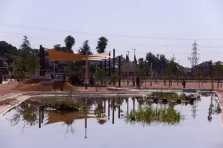 El parque del Canal suma 10 hectáreas verdes, 466 árboles, un estanque y una zona con juegos infantiles acuáticos