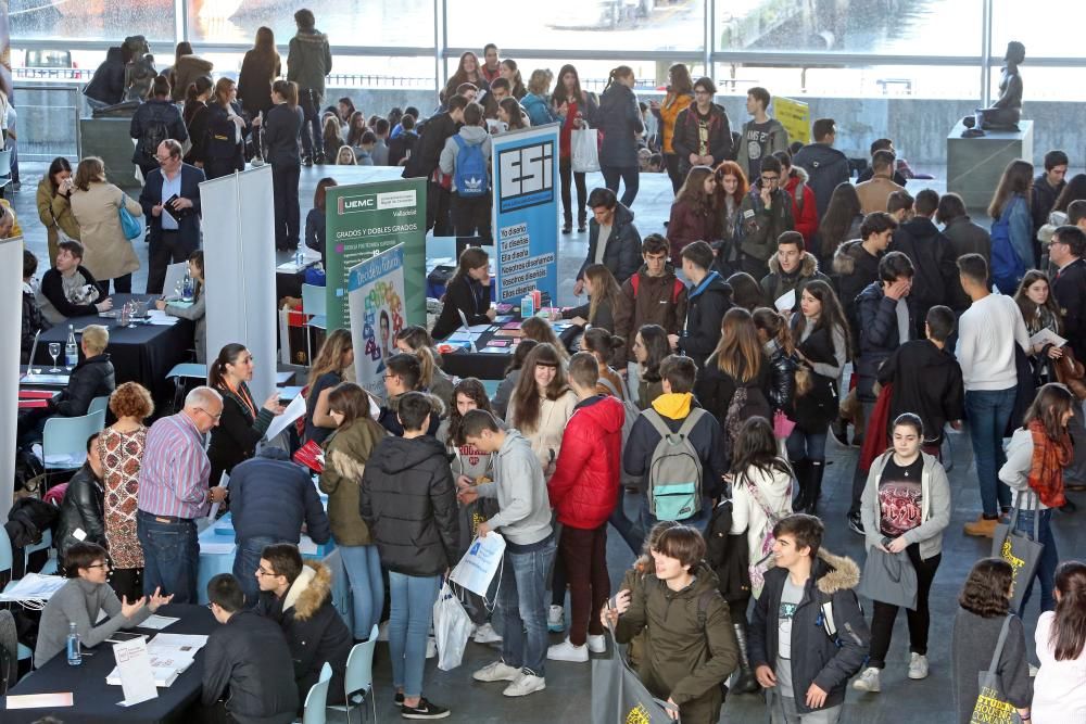 Treinta y cinco universidades echan sus redes en Vigo