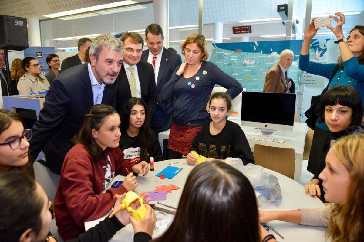 Inauguración del American Space Barcelona en 2016, con Jaume Collboni como teniente de alcaldía