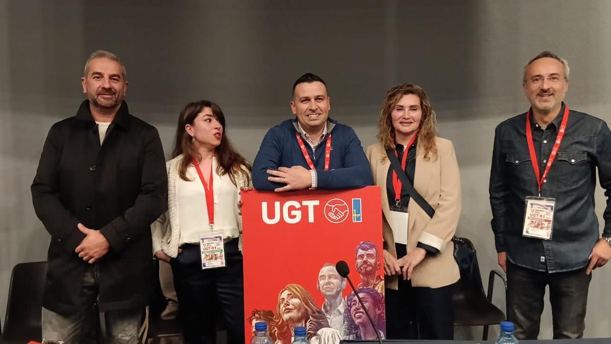 Por la izquierda, Víctor Manuel Parajón, Noelia Rodríguez, Iván Muñiz del Corro, Sonia Martínez y Juan Villegas.