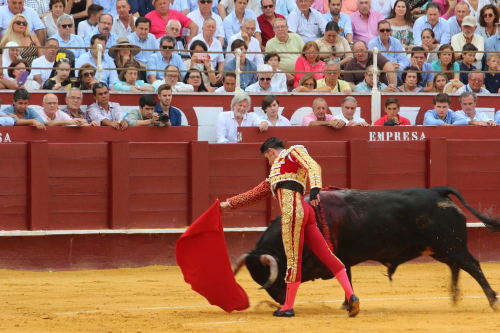 Castella y Talavante dan brillo a la tarde en Málaga