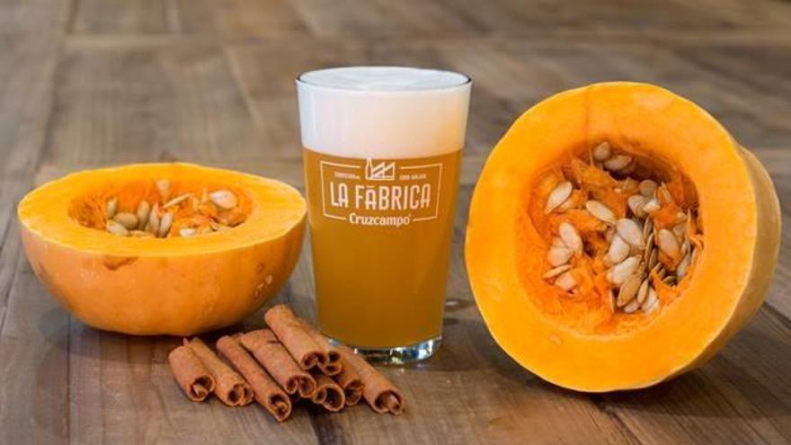 Cruzcampo celebra Halloween elaborando una cerveza de calabaza