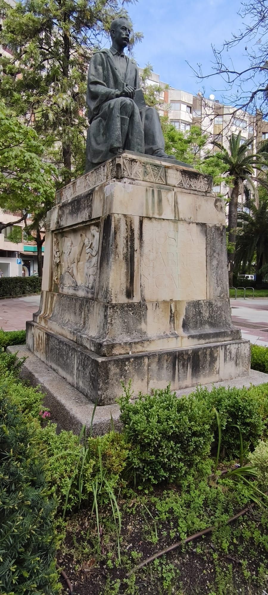 Las palomas en Gabriel y Galán