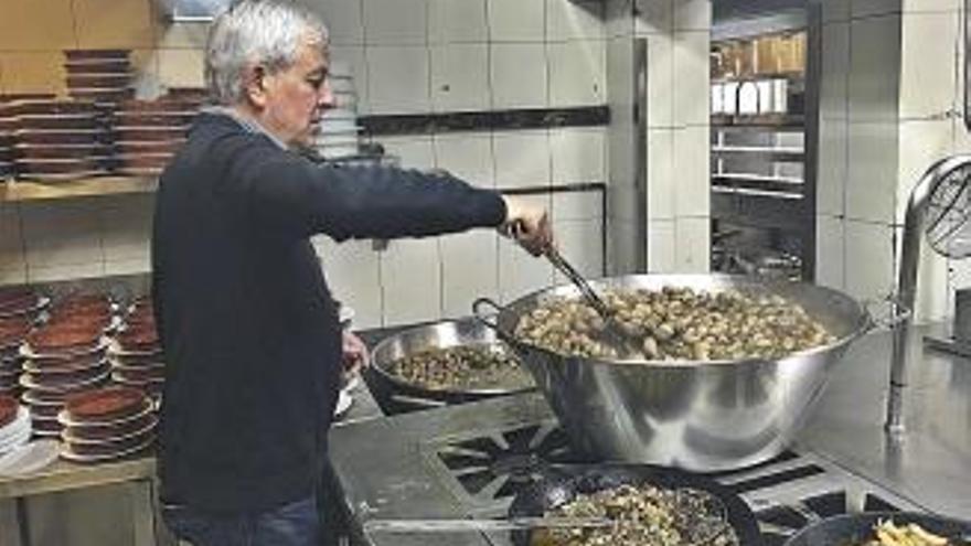 Zu Sant Marc gibt&#039;s am Donnerstag (25.4.) 13.000 Schnecken-Portionen.