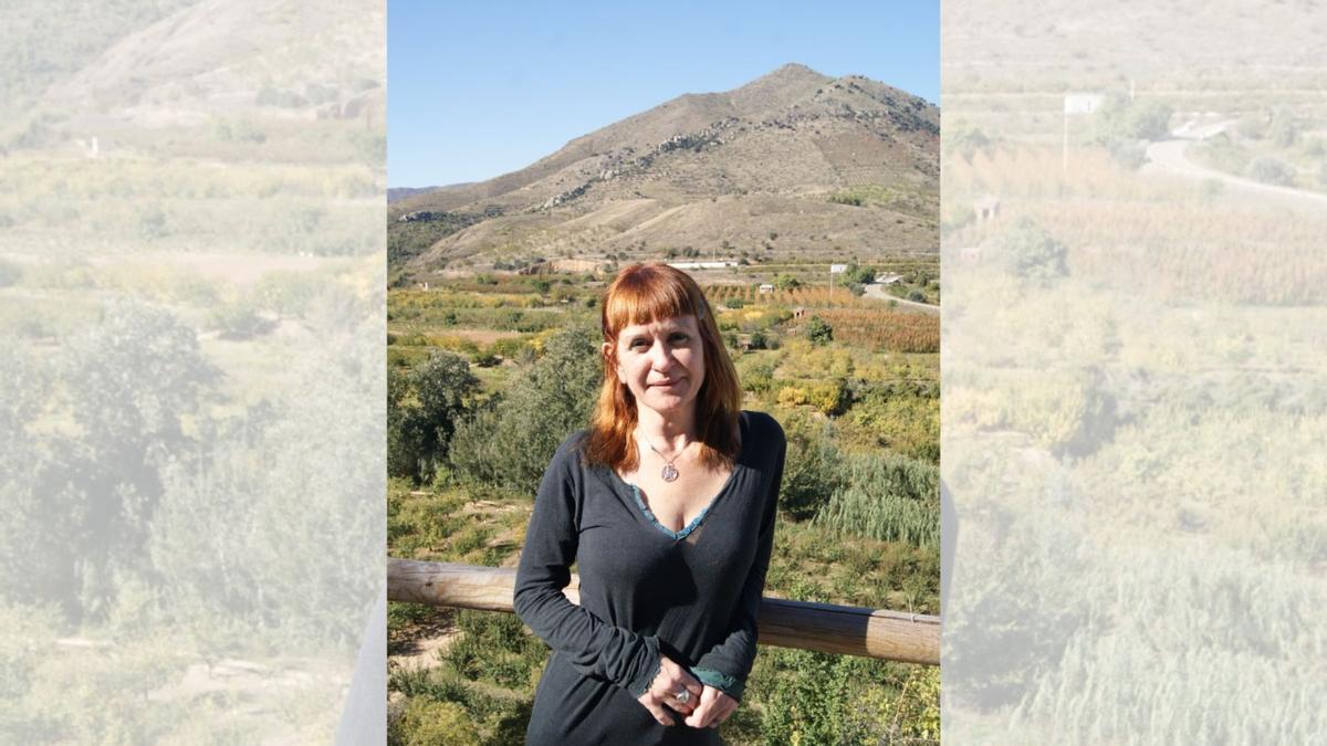 La tarotista Gemma Anjana, en Paracuellos de la Ribera.