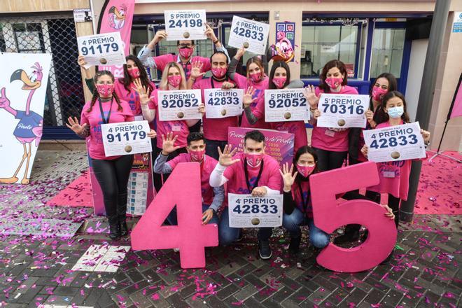 Lotería de Navidad 2021: 'El Perolo' de San Pedro del Pinatar reparte miles de euros