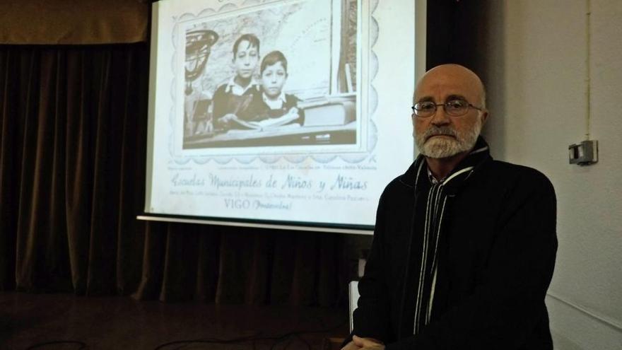 Honorio Manuel Velasco, antes de iniciar su conferencia en el inicio del curso impartido en la UNED.