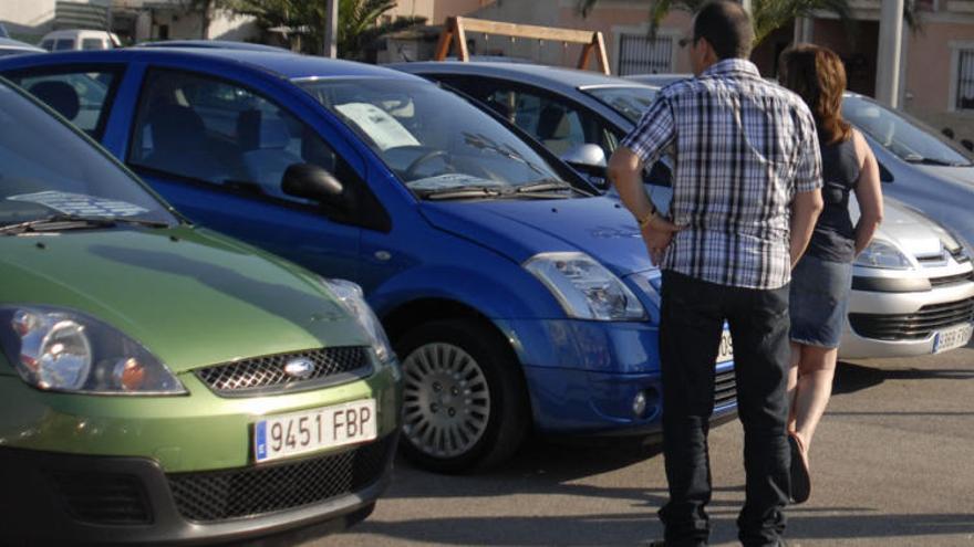 Las ventas de coches usados aumentan un 7,8% y obligan a importar vehículos