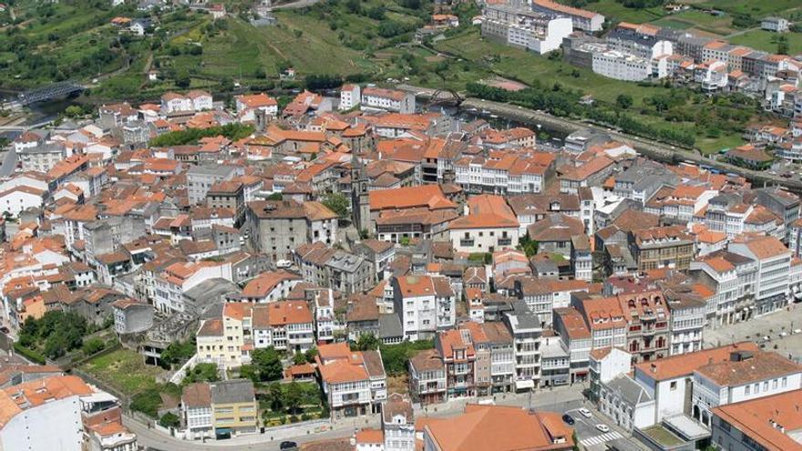 Betanzos da el primer paso para regular las viviendas turísticas