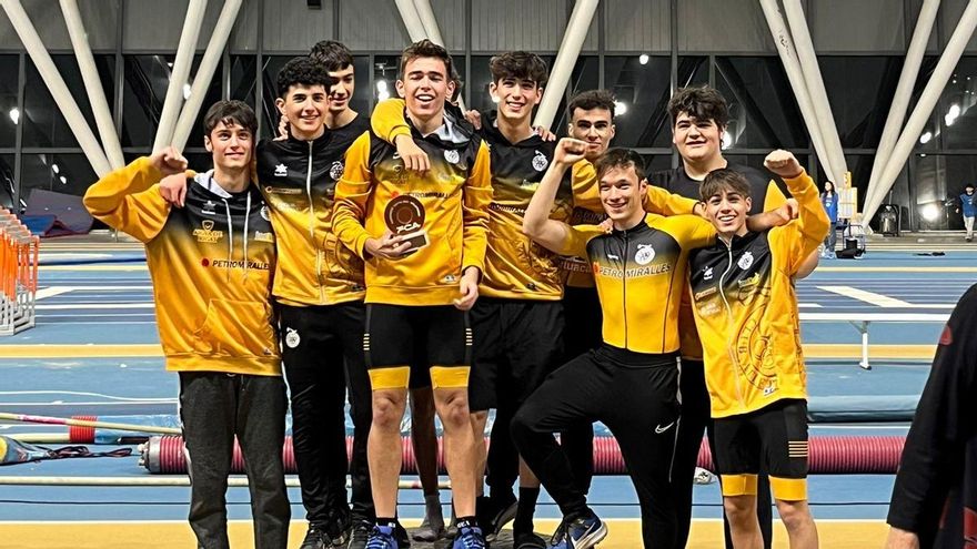 El CA Igualada es penja la medalla de bronze en el Campionat de Catalunya Sub-20 en Pista Curta
