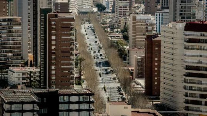 Imagen actual de la avenida del Mediterráneo de Benidorm.