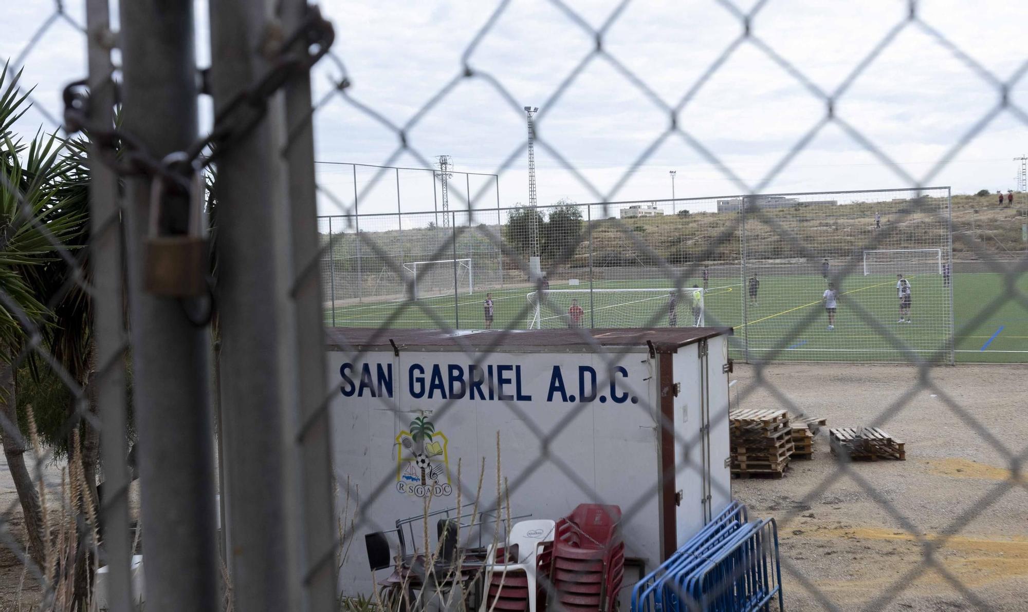 San Gabriel reclama la apertura del campo de La Cigüeña tras el fin de las obras