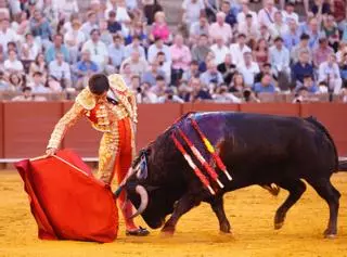 Fuentes Bocanegra se va de vacío en la novillada del Corpus en la Maestranza
