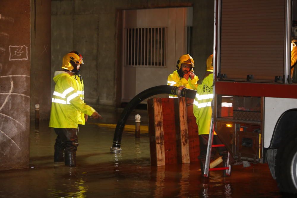 El Hospital de San Juan ha tenido problemas con la fuerte lluvia.