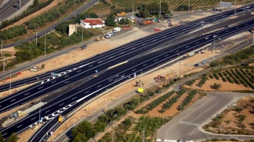 L&#039;enllaç entre AP-7 i AP-2, autopistes gestionades per Abertis