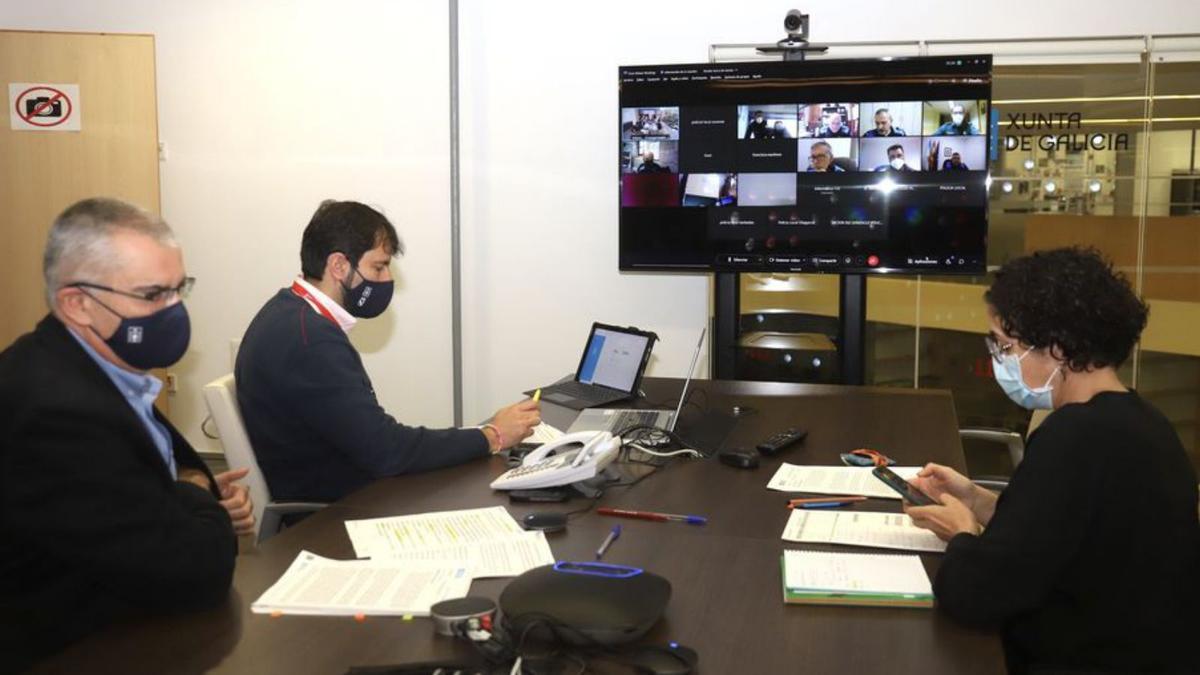 Reunión presencial y telemática celebrada ayer en A Estrada.