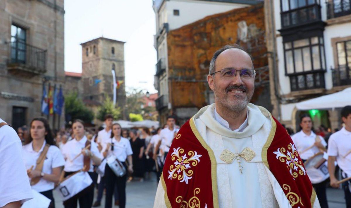 La procesión del Carmen, con más cofrades por tierra y mar
