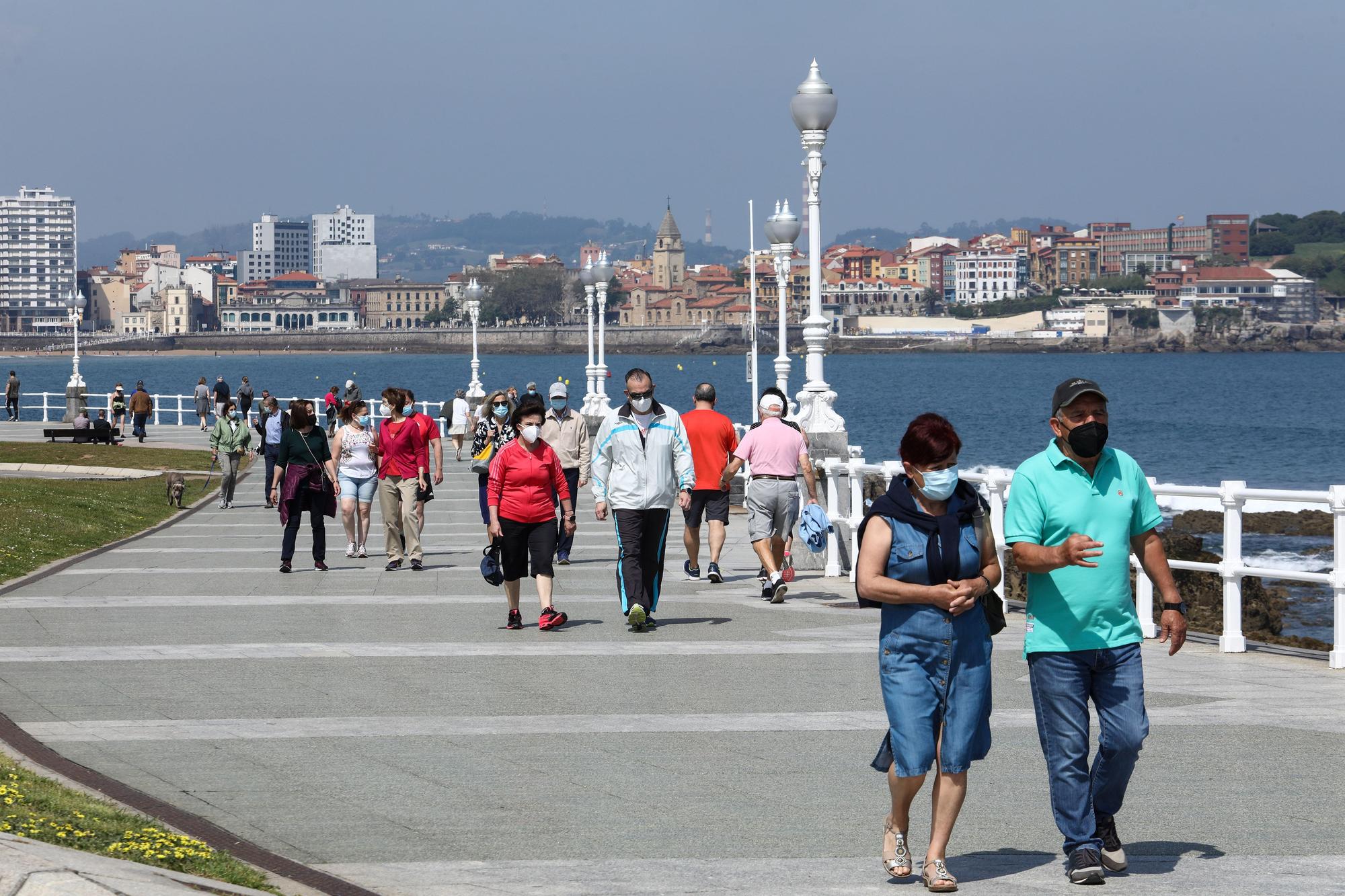 Calor en Gijón el último domingo de mayo