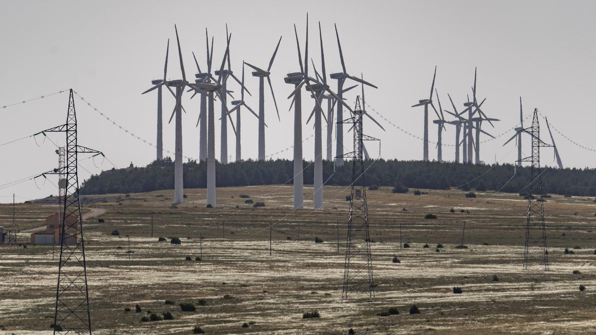 El precio de la electricidad sube un 3,15 % en el segundo día del tope al gas