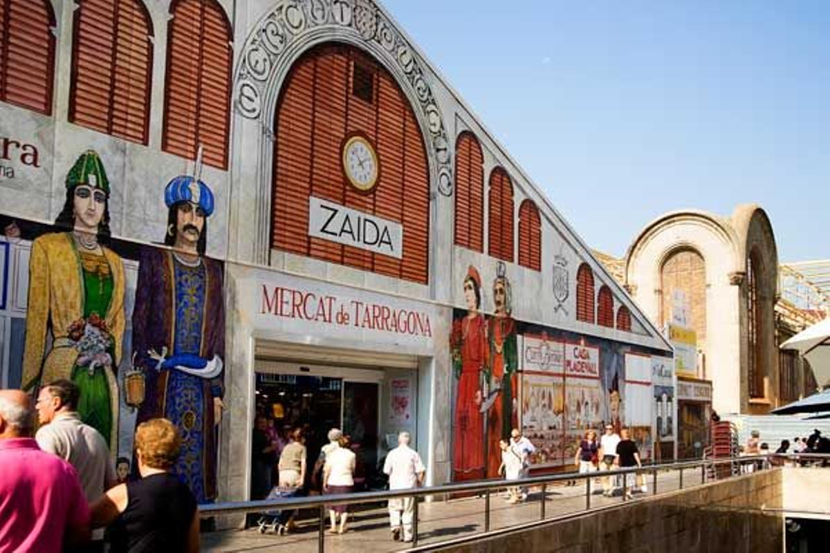 Vista del exterior Mercado Central de Tarragona.