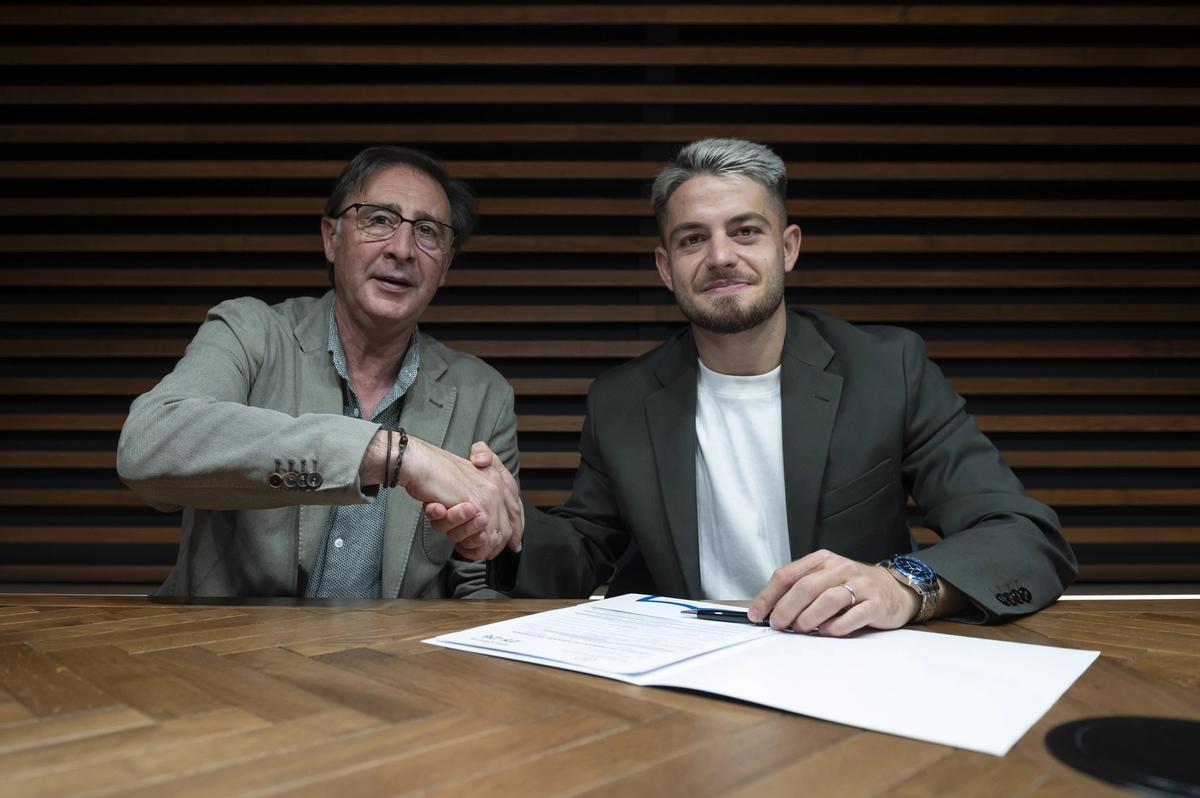 Dani Lorenzo renueva con el Málaga CF hasta 2028