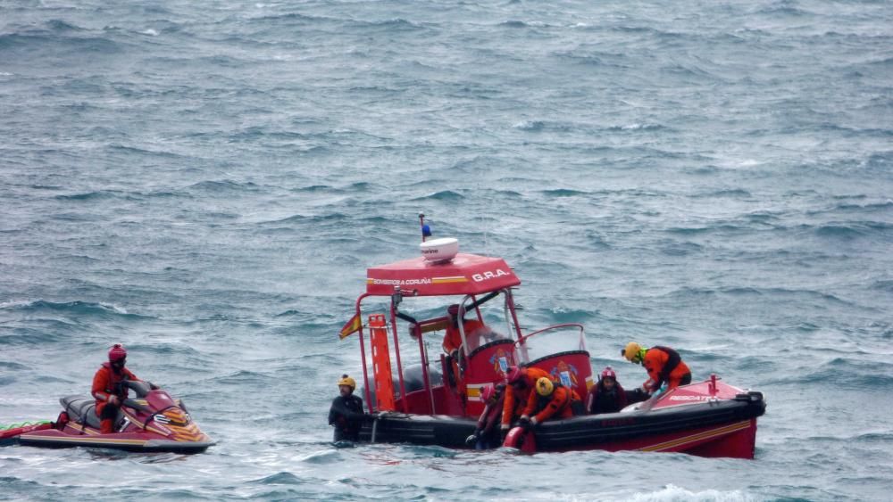 Operativo de rescate del cuerpo de Andrea en A Coruña