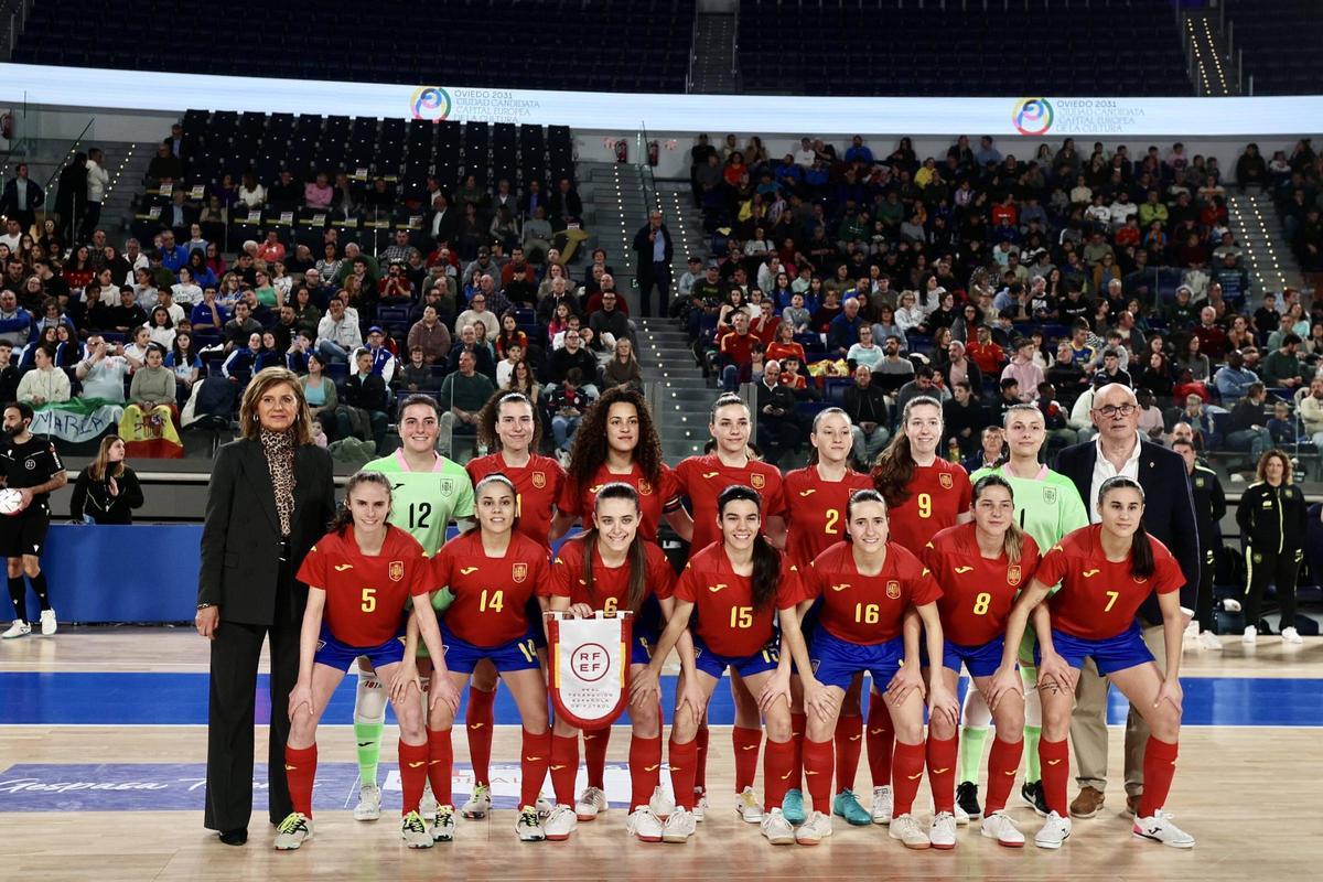 La selección española femenina sub-23 de fútbol sala, en Oviedo La selección española femenina sub-23 de fútbol sala, en Oviedo