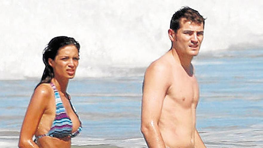 Iker Casillas, junto a Sara Carbonero.