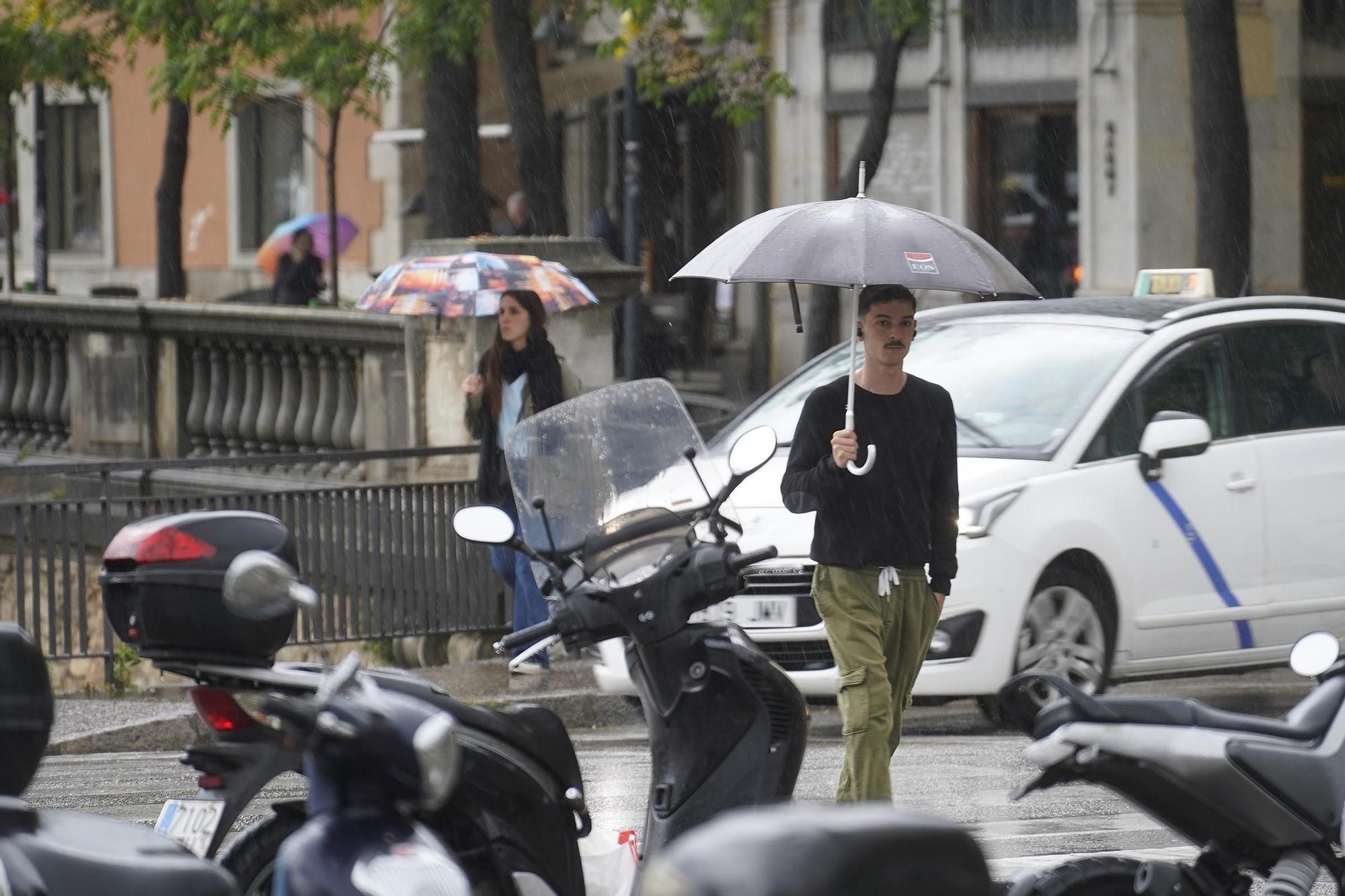 Les imatges de les darreres precipitacions a la ciutat de Girona