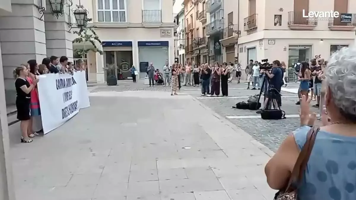 Gandia reivindica "paz, orden y convivencia" por Ceuta mientras PP y Vox se desmarcan