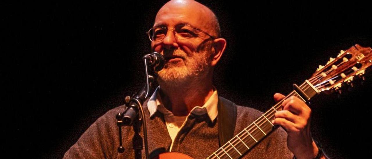 Jerónimo Granda, durante su concierto en el Teatro del Barrio en Madrid, el 9 de noviembre de 2019, un día antes de las elecciones generales.