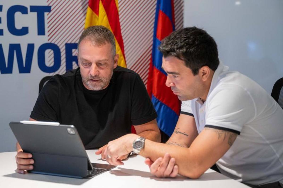 Hansi Flick y Deco en la Ciutat Esportiva Joan Gamper.