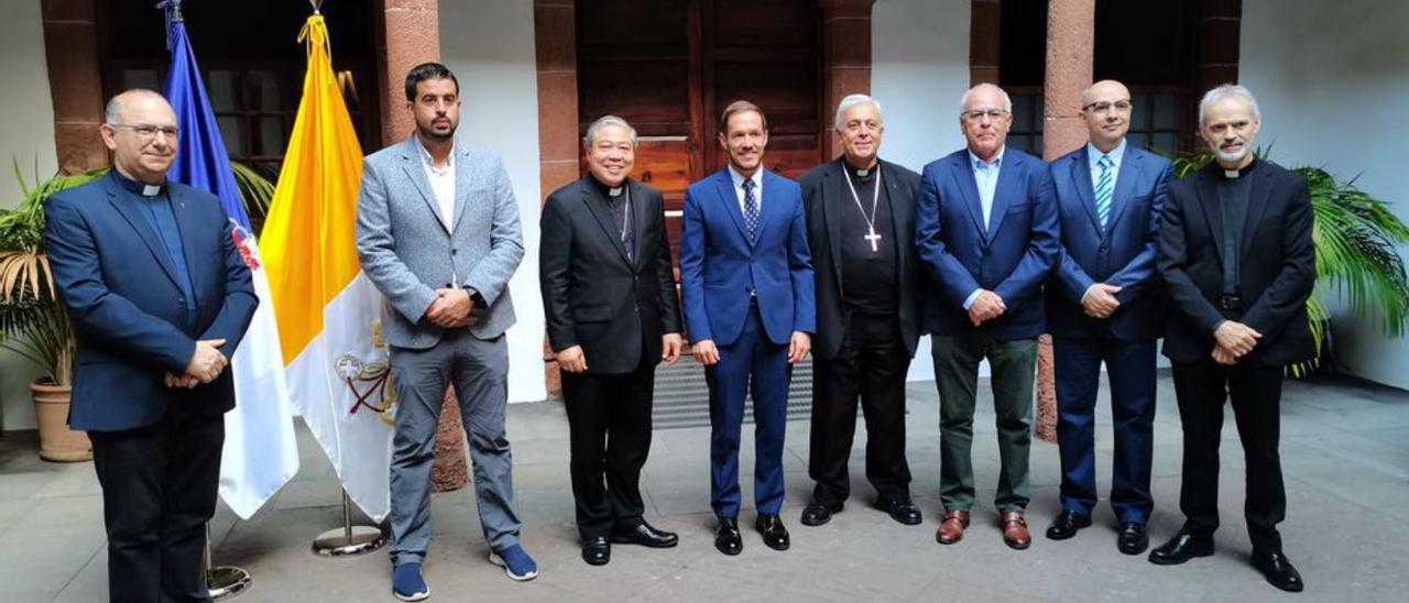 Visita del nuncio apostólico en España a La Palma.