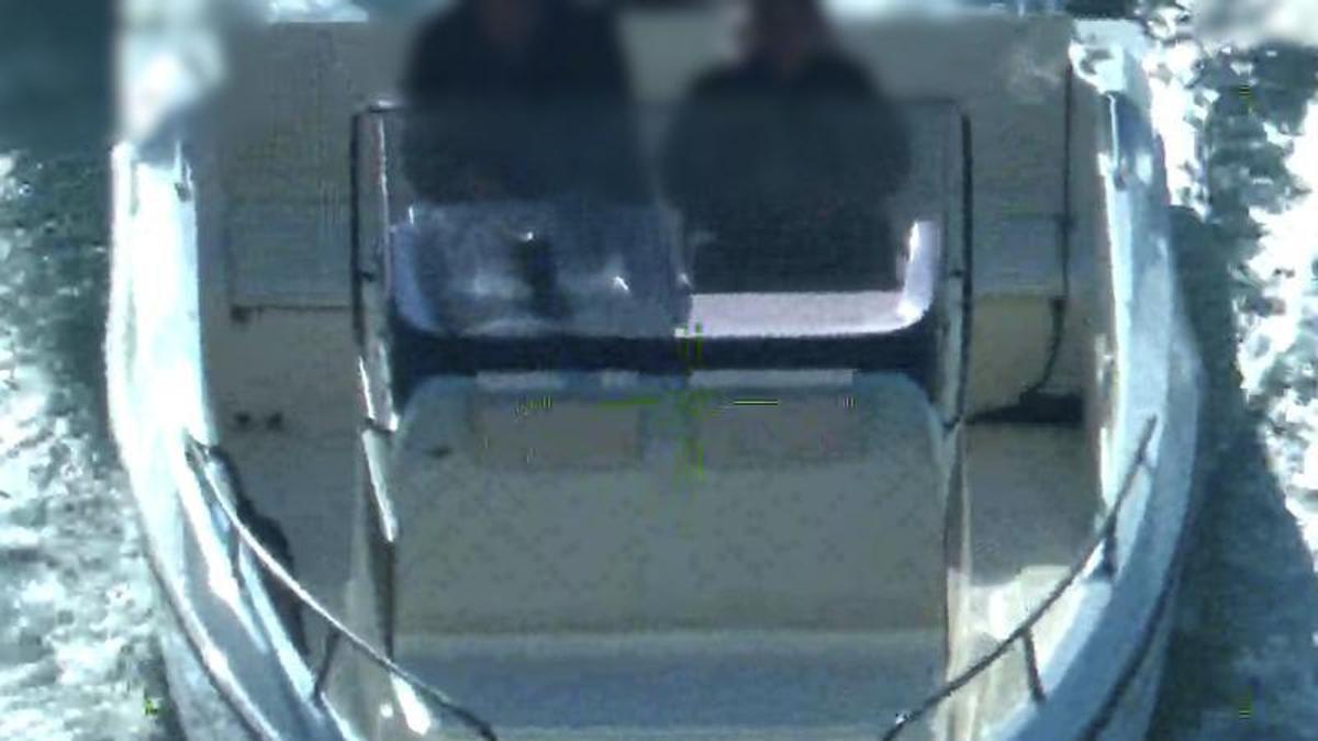 Pateras Murcia | Cae una red de ‘pateras taxi’ que introducía migrantes por las costas de la Región de Murcia, Alicante y Almería
