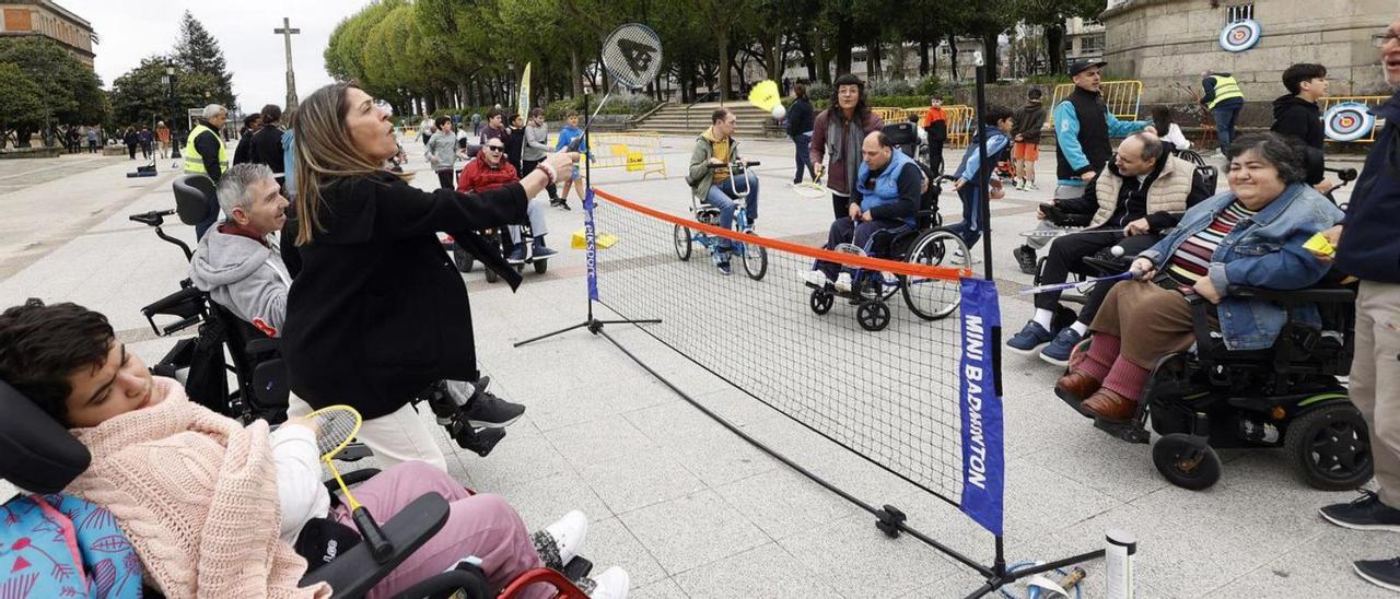 Usuarios de Aspace participaron en un partido de bádminton dando ejemplo.