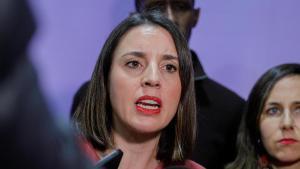 Irene Montero, este sábado en el centro cívico de La Almozara, en Zaragoza.