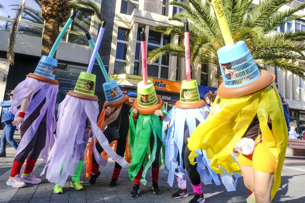 Mascaritas en el carnaval de día de Las Palmas de Gran Canaria