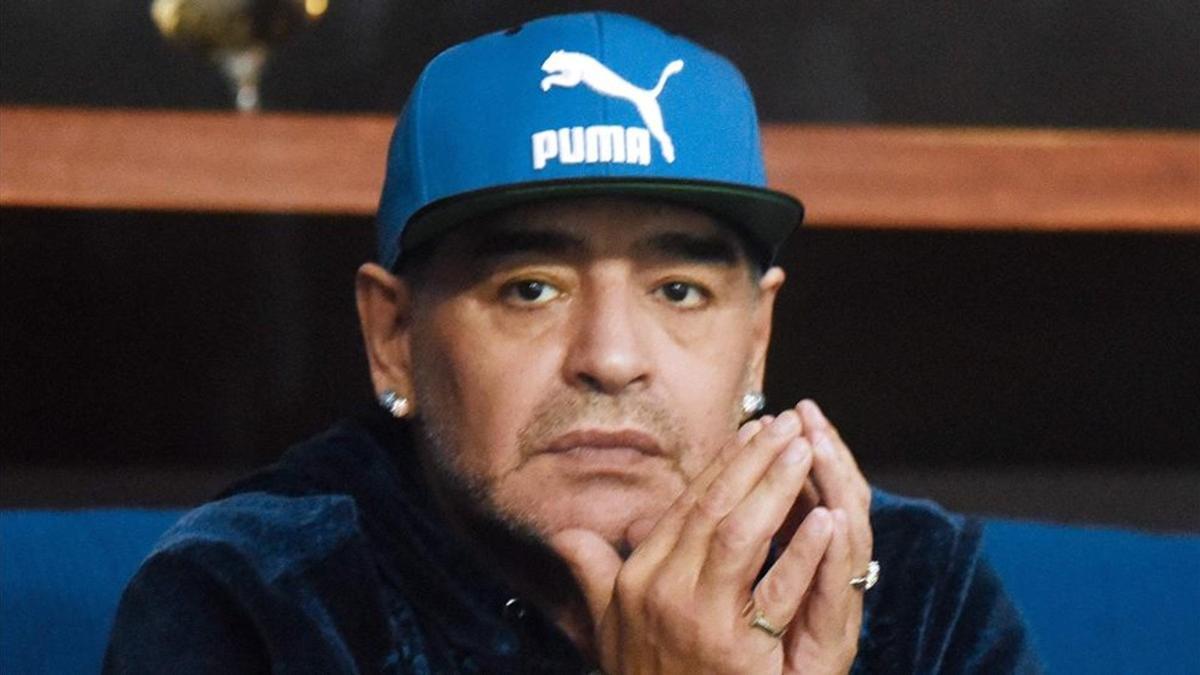Maradona no pasa desapercibido jamás