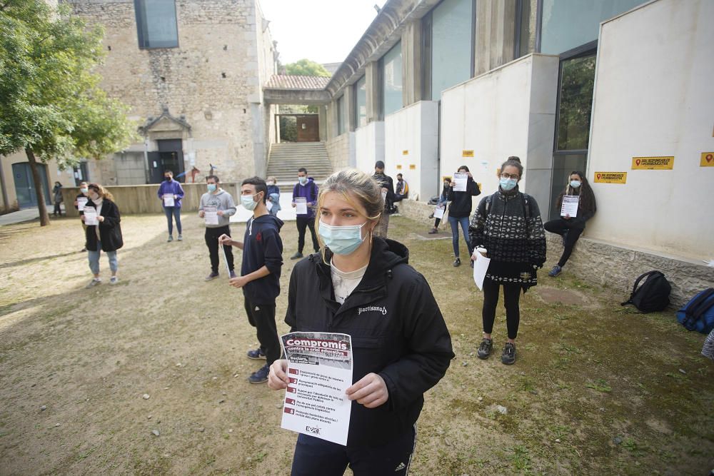 Estudiants de la UdG ocupen el rectorat