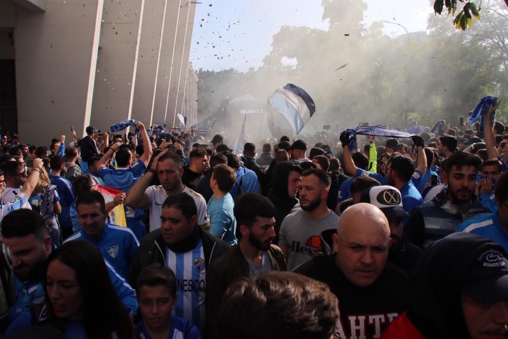 Recibimiento al Málaga CF antes del partido ante el Deportivo