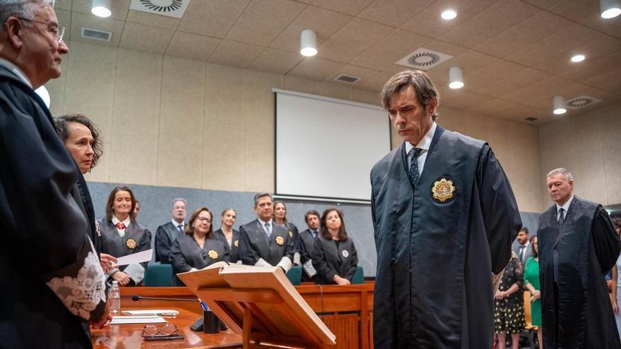 Juan de Mena Colino toma posesión como nuevo fiscal jefe del