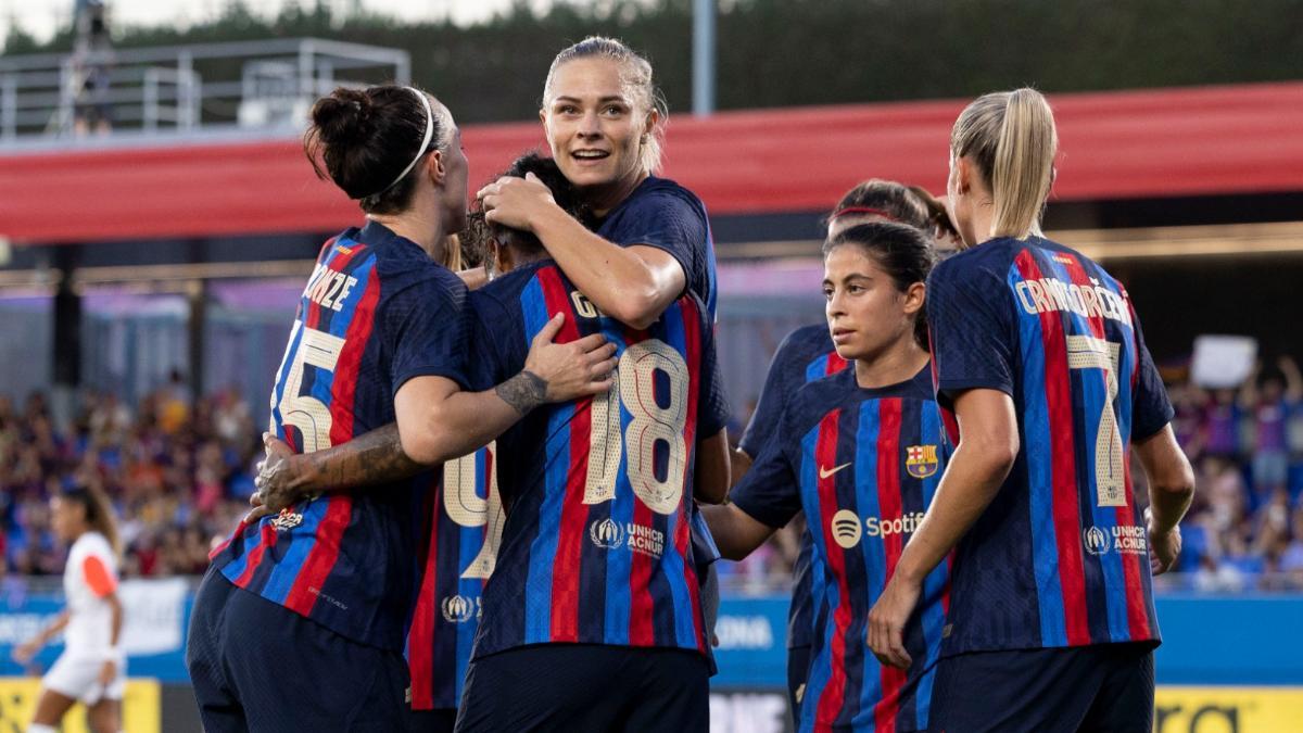 Las jugadores del Barça celebran un gol en el Gamper