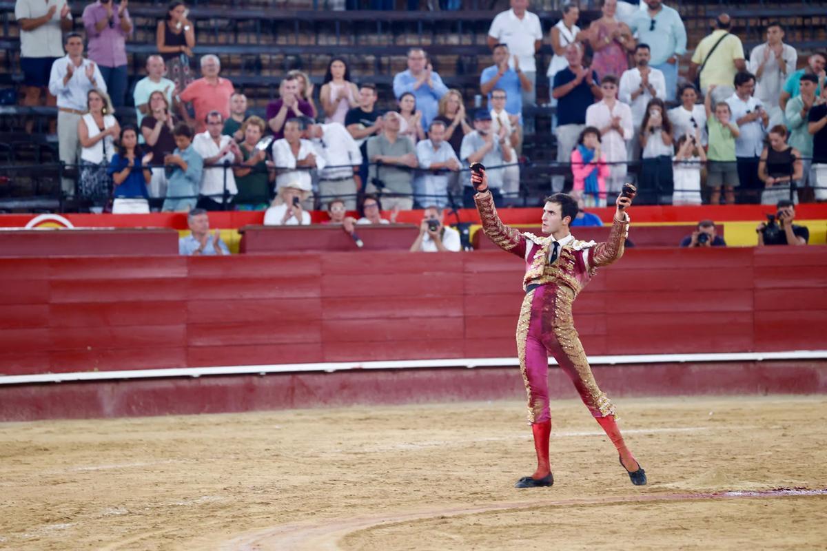 Samuel Navalón conquista su segunda puerta grande consecutiva en Valencia durante la Feria de Julio
